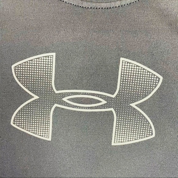 Under Armour youth XL tech shirt like new. Black - Picture 4 of 6